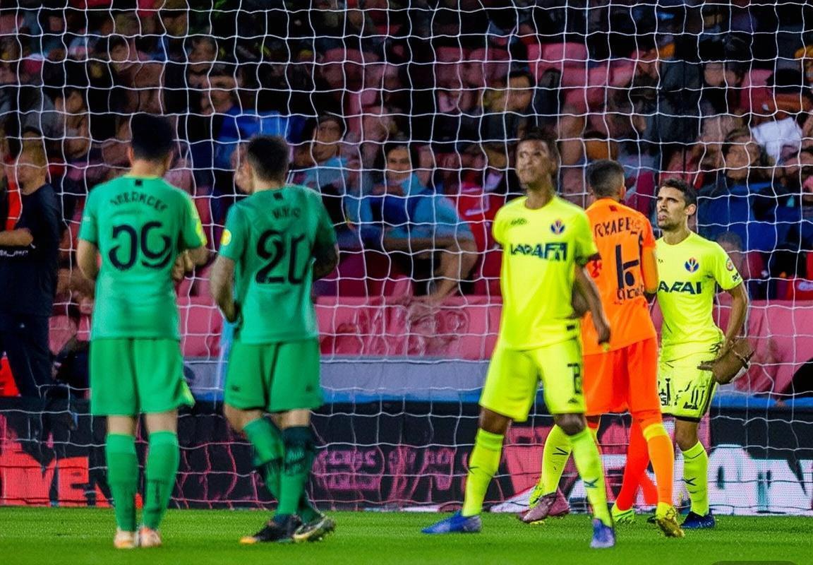 巴塞罗那VS比利亚雷亚尔：巅峰对决赛前深度解析